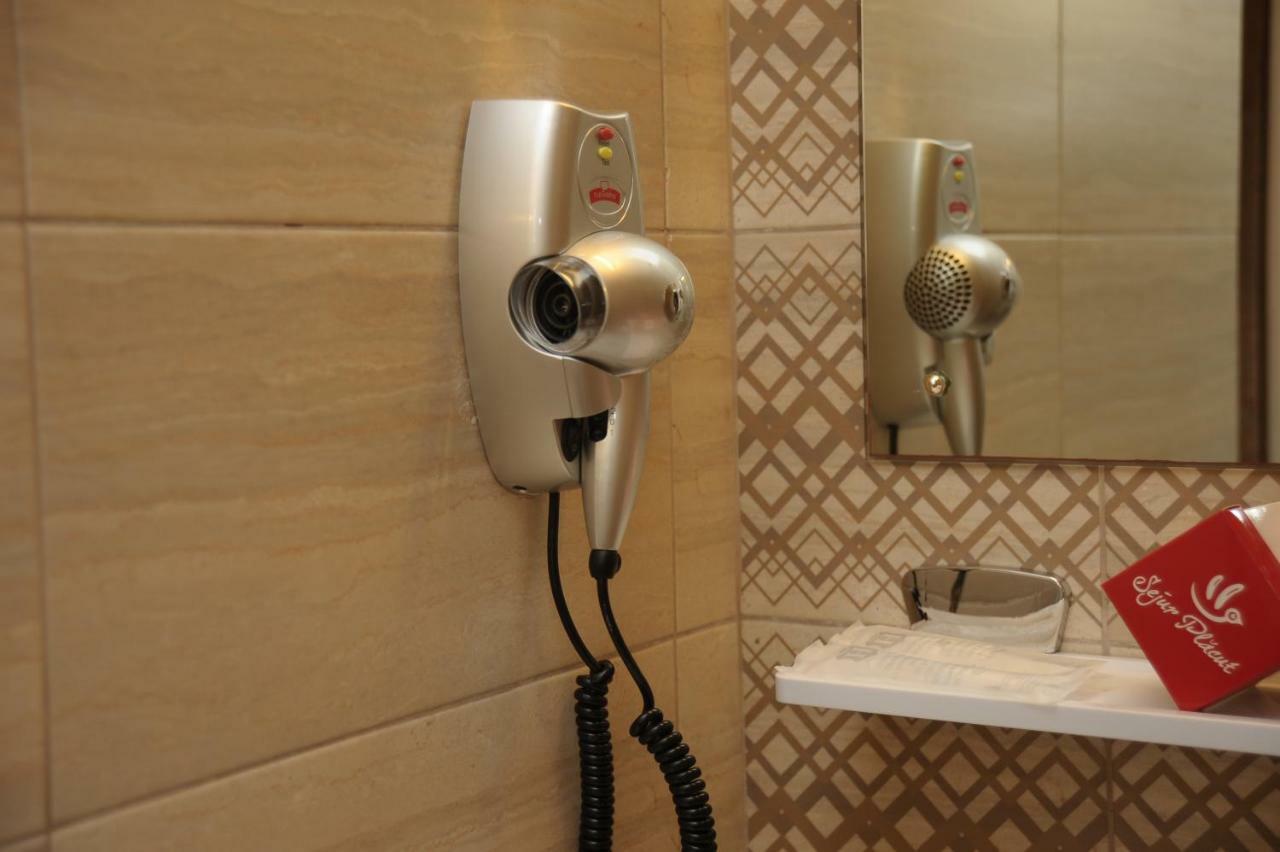 Hotel Pinguin エフォリエ・ノルド エクステリア 写真